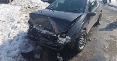 GALERIE FOTO / Două victime, la Constanța, după ce un tânăr șofer a intrat în coliziune cu mașina din fața sa - 3