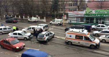 Galerie foto / ACCIDENT RUTIER LA CONSTANȚA! Victima este o femeie - 2