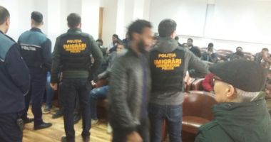 SCANDAL LA SEDIUL UMC! STUDENȚII NIGERIENI, VIITORI NAVIGATORI, BAT CU PUMNUL ÎN MASĂ. Jandarmii și Poliția Imigrări, de față la eveniment - 2