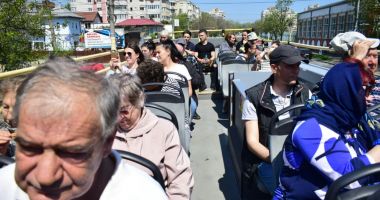 Premieră la Constanța. Circuit turistic prin portul comercial și pe faleza Cazinoului. Constănțenii s-au înghesuit la cursa de inaugurare - 3