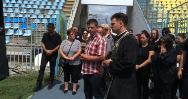 GALERIE FOTO. Dumitru Mihăilescu, condus pe ultimul drum. Cortegiul funerar s-a oprit și la Stadionul Farul - 4
