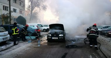 Galerie foto. Mașină în flăcări, la Constanța. Șoferul a suferit arsuri! - 3