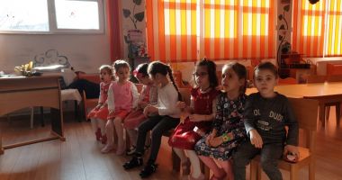 Galerie foto. Mărțișoare pentru mămici, realizate de preșcolari - 4