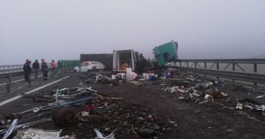 Stire din Eveniment : Accident rutier pe Autostrada Soarelui. Cum se circulă la această oră