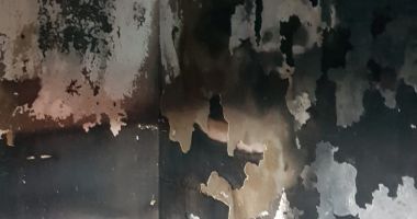 Galerie foto. Arde o casă din Constanța! - 2