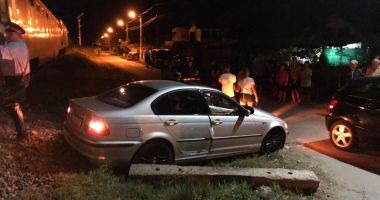 Accident feroviar! Mașină lovită de tren, în Costinești - 3