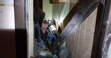 Explozie într-un bloc de garsoniere! Patru victime, alte zeci evacuate! - 4