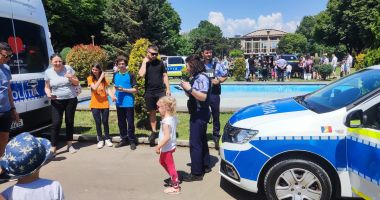 Galerie foto. Ziua Copilului, sărbătorită de Poliția Constanța alături de prichindei - 3