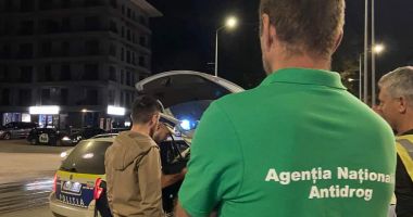 Galerie foto. Polițiști de la Rutieră și Antidrog, razie la Constanța! Șoferi trași pe dreapta cu sutele, amenzi și permise luate! - 3