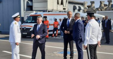 FOTOREPORTAJ. ZIUA MARINEI LA CONSTANŢA. Desfășurare de forţe, acum, la marea festivitate - 22