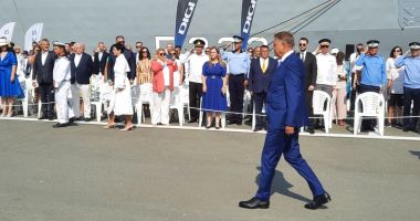 FOTOREPORTAJ. ZIUA MARINEI LA CONSTANŢA. Desfășurare de forţe, acum, la marea festivitate - 24