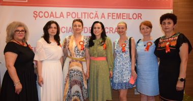 Şcoala Politică a Femeilor Social Democrate se desfăşoară la Neptun-Olimp - 4