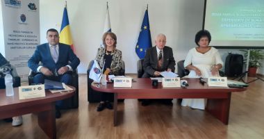 Eveniment important la Cumpăna. Sunt vizate drepturile tinerilor: "Nimic nu este mai important în viaţa fiecăruia dintre noi decât copilul" - 2