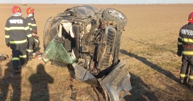 Stire din Eveniment : Alertă la ISU CONSTANȚA! MAȘINĂ LOVITĂ DE TREN! O victimă
