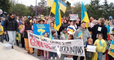 FOTO / PROTEST DE AMPLOARE LA CONSTANȚA, împotriva crimelor de război! Ucrainenii vor pace, vor să se reîntoarcă acasă! - 2
