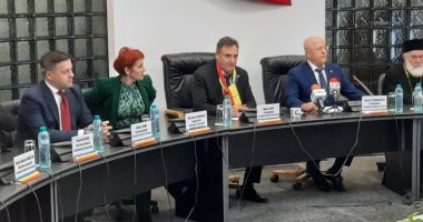 LIVETEXT. Dobrogea, la ceas aniversar! Tulcea găzduieşte manifestările dedicate acestei sărbători. Oficiali din Constanţa, prezenţi - 3