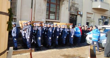 FOTO. BOBOTEAZA LA CONSTANŢA. Mii de oameni împreună, pentru una dintre cele mai mari sărbători din an - 6