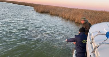 Peste 1.300 de metri plase monofilament cu 337 de kilograme de pește, scoase din lacul Sinoe, de polițiștii de frontieră - 2