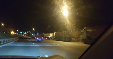 Foto. Coadă imensă pe A4! Sute de TIRURI așteaptă să intre în port - 2