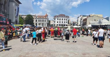 GALERIE FOTO / Povești captivante de la oamenii în uniformă, de Ziua Copilului, în Piața Ovidiu - 5