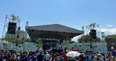 Galerie foto / Atmosferă de sărbătoare pe stadionul "Gheorghe Hagi", înainte ca acesta să fie demolat - 3