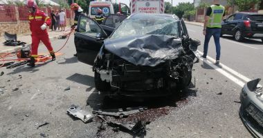 Stire din Eveniment : IMAGINI DE GROAZĂ la un accident cu CINCI VICTIME, ÎN SUDUL LITORALULUI