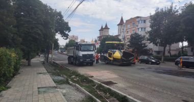 FOTO / Şoferi, atenţie! Trafic infernal pe Bulevardul 1 Mai! Mai bine ocoliţi zona - 3