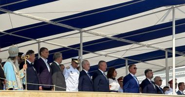 Stire din Eveniment : FOTO / ZIUA MARINEI LA CONSTANŢA / Mesajul preşedintelui Iohannis, pentru marinari, într-o zi plină de însemnătate