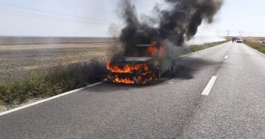 Stire din Eveniment : Mașină arsă ca o torță! Pompierii din Constanţa au intervenit de urgență