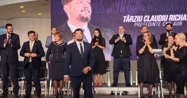 Galerie FOTO/VIDEO. AUR și-a lansat candidații pentru europarlamentare, la Constanța / LIVE TEXT - 16