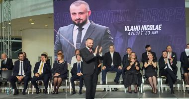 Galerie FOTO/VIDEO. AUR și-a lansat candidații pentru europarlamentare, la Constanța / LIVE TEXT - 24