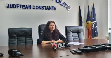 Stire din Eveniment : LIVE TEXT. Declaraţii de ultim moment la sediul Poliţiei Constanţa, vizavi de moartea fulgerătoare a artistei DJ Lala