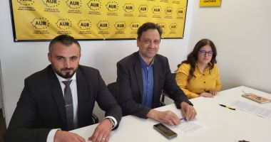 Stire din Politică-Administrație : LIVE TEXT. Conferinţă AUR la Constanţa. "Românul și comerciantul sunt afectați. Vom lupta pentru această libertate a oamenilor"