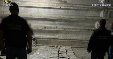 Stire din Eveniment : VIDEO. Captură de droguri în Portul Constanţa: 186 kg de heroină ascunsă printre curmale