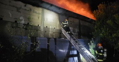 Noapte albă pentru pompierii din Constanța! Butelie explodată, urmată de incendiu