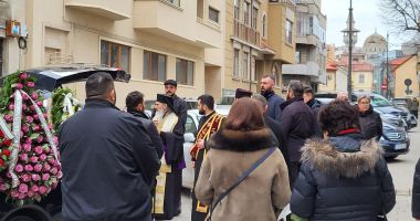 Rămas bun! Renumita avocată Valerica Zamfir, condusă pe ultimul drum de familie, prieteni și colegi - 6