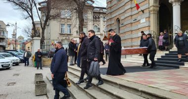 Rămas bun! Renumita avocată Valerica Zamfir, condusă pe ultimul drum de familie, prieteni și colegi - 3