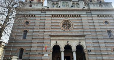 Galerie foto / Mii de enoriași, prezenți la Sărbătoarea Bobotezei, la Constanța - 7