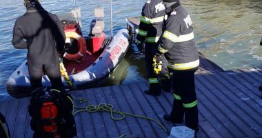 Au fost reluate căutările celor doi tineri dispăruţi pe Lacul Siutghiol - 3