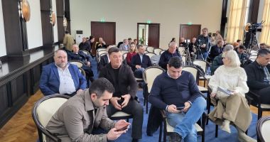 FOTO. UPDATE. Şedinţă la CJC / Bugetul de venituri şi cheltuieli al judeţului Constanţa, pe 2024, APROBAT - 3