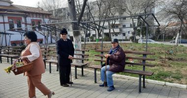 Senioarele Căminului pentru Persoane Vârstnice din Constanța, vizitate de femeile social-democrate - 3