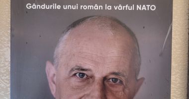 FOTO / Mircea Geoană nu exclude varianta unei candidaturi independente: "Există o saturație a românilor față de profilul politicianului clasic, de partid" - 2