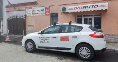 Stire din Eveniment : Dia Auto, cea mai longevivă școală de șoferi din Constanța! „Proba poligonului nu ar fi trebuit scoasă”