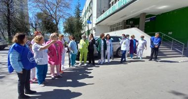 FOTO. GREVĂ la Spitalul de Boli Infecţioase Constanţa! "Indiferența guvernanților ne sărăcește" - 4