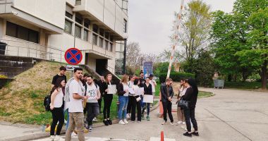 FOTO. Protest în faţa Tribunalului Constanţa, în ziua în care Vlad Pascu află dacă va fi scos din arest preventiv - 2