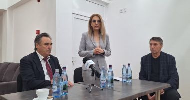 Galerie foto / Două case de tip familial, inaugurate la Murfatlar - 2