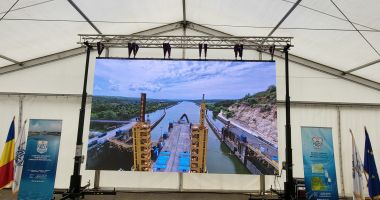 FOTO / Eveniment important la Constanţa, la 40 de ani de la darea în folosinţă a Canalului Dunăre - Marea Neagră - 4