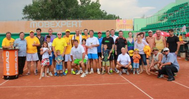 Stire din Sport : Tenis / Punct final în Cupa "Celco". Vezi aici câștigătorii / Galerie foto