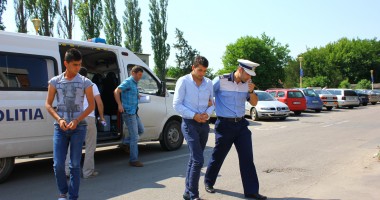 Accident rutier GRAV / Unul din tinerii care făcea liniuțe pe Interioară, ARESTAT pentru 30 de zile / Galerie foto - 2