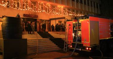 Galerie FOTO și VIDEO.  INCENDIU LA CASA DE CULTURĂ DIN CONSTANȚA. LOCALUL "CULTURE PUB", ÎN FLĂCĂRI. DOUĂ VICTIME! - 4